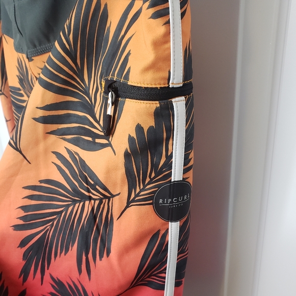 RipCurl x Mirage Ombré Palm Swim Shorts High Qual - Picture 2 of 4